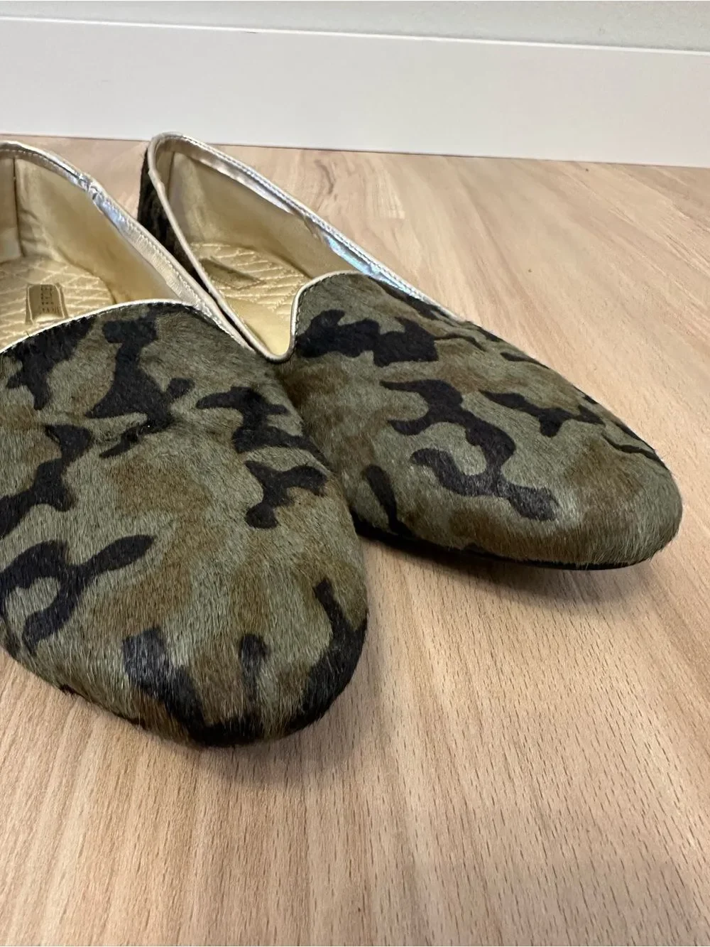 Birdies The Blackbird Olive Green Camo Pointed-Toe Flats Loafers